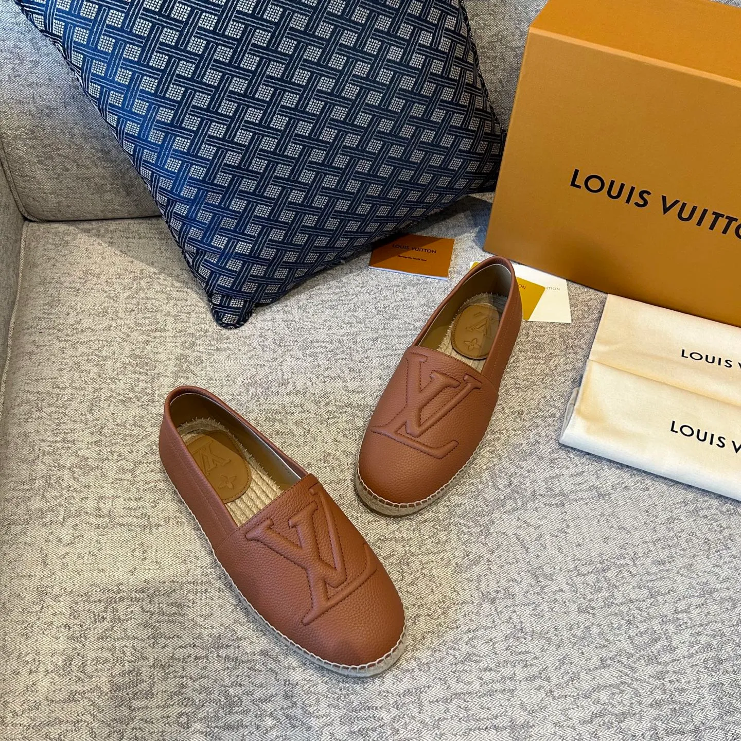 [L Family] Top P: 720💰-Size: 39-44 (customized at 38.45.46) L Family Freesstyle Men's Fisherman Shoes. 2026 Overseas🎆🎆[Spring and Summer New Style: Lv Fisherman Shoes] Material: calf suede, cowhide𥚃, rubber injection process, hemp rope with rubber outsole.